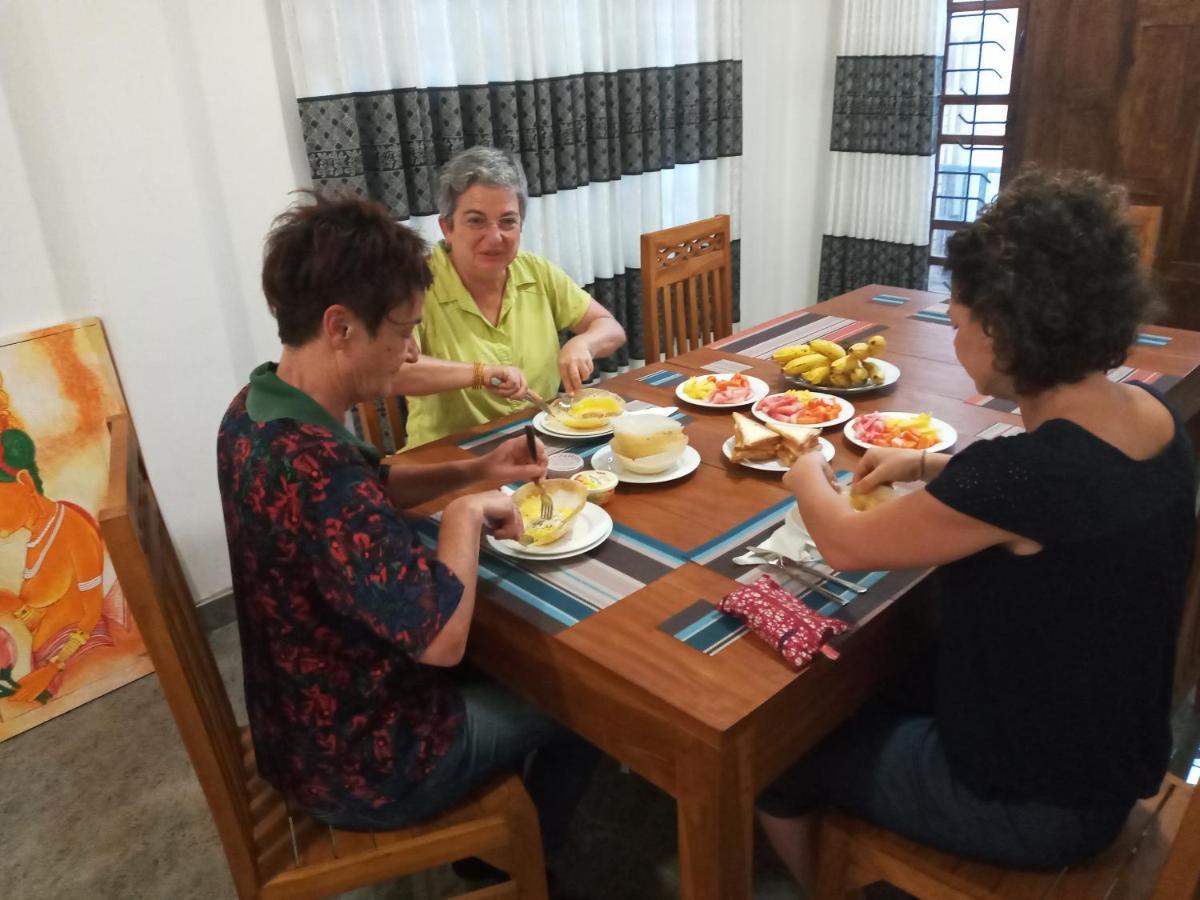 Restwell Homestay Dambulla Esterno foto